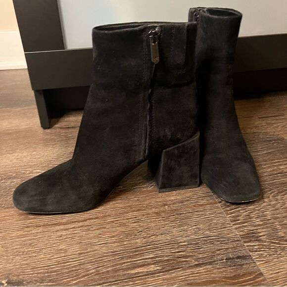 SAM EDELMAN DARUBY BOOTIE IN BLACK SUEDE - Picture 4 of 14